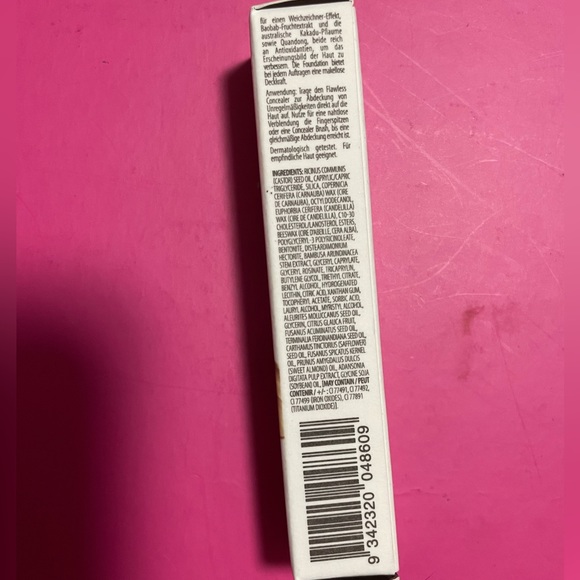 Brand New Nude by Nature Flawless concealer stick in ‘02 porcelain beige’ - Picture 2 of 6